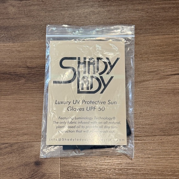 🐴 NWT Shady Lady Black UV Protective Sun Gloves. One size 🐴 - Picture 5 of 5